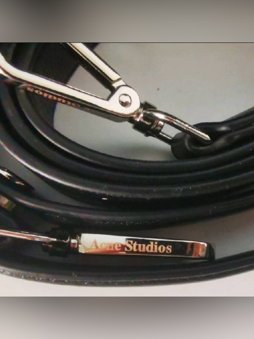Camera crossbody - Picture 5 of 6